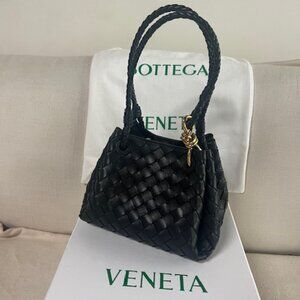 NEW Bottega Veneta Small Andiamo Parachute in Black